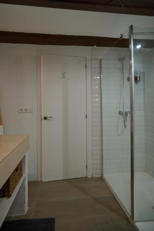 1240 Apartment *