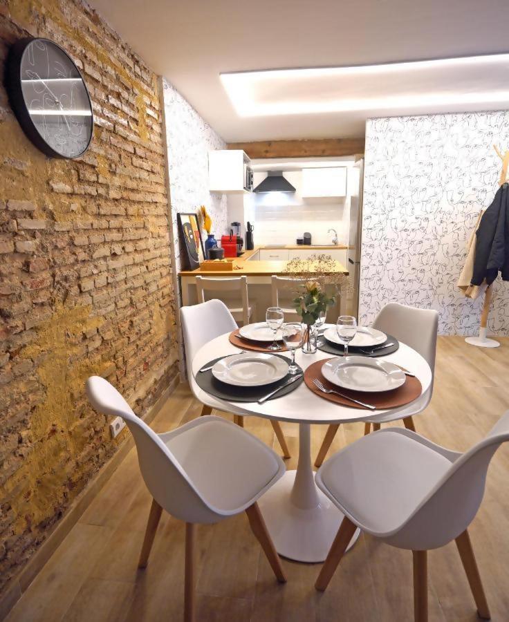 1240 Apartment *