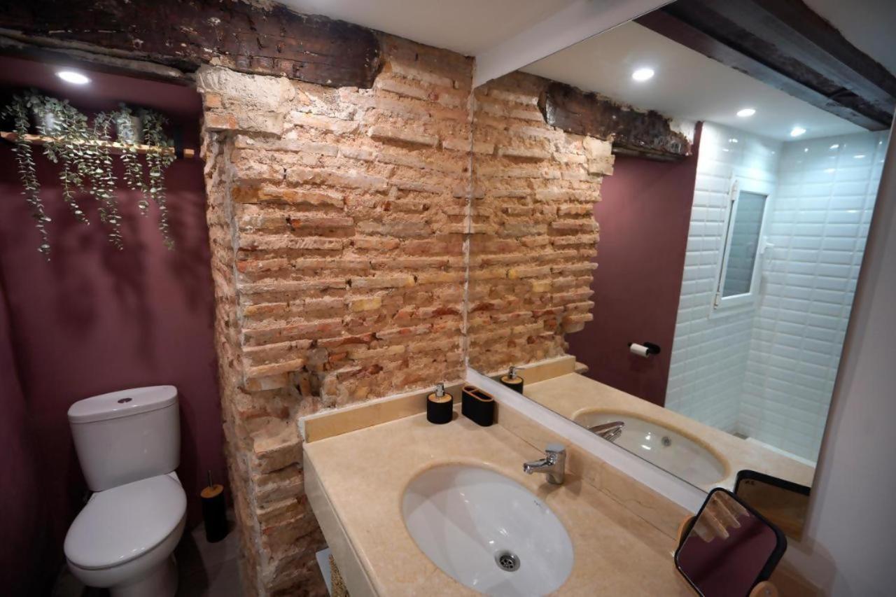 1240 Apartament *
